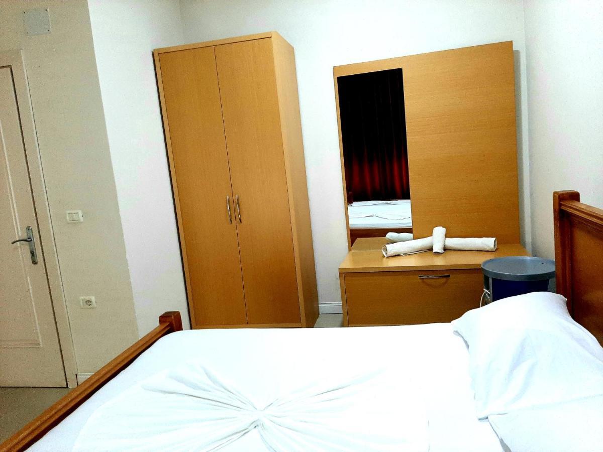 Hotel Vila Giorgio Шкодер Экстерьер фото