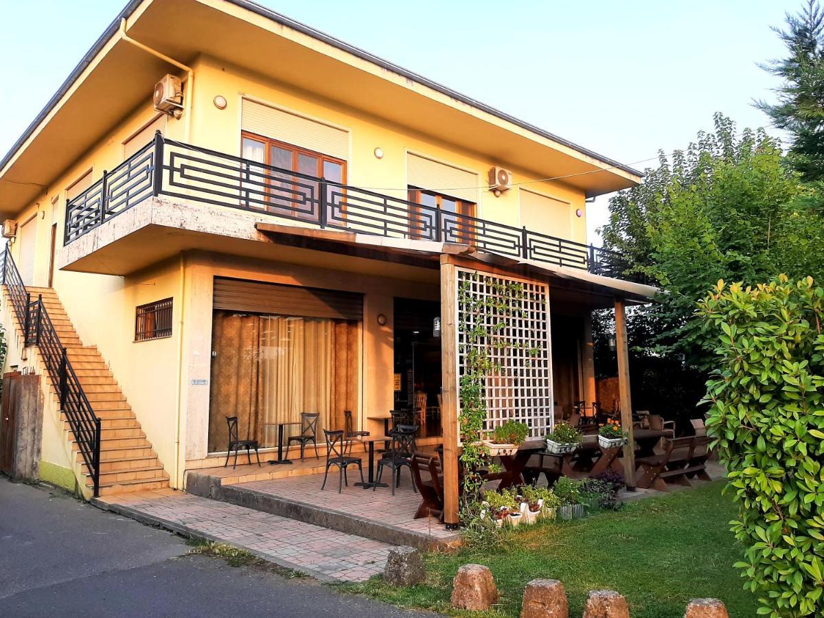 Hotel Vila Giorgio Шкодер Экстерьер фото